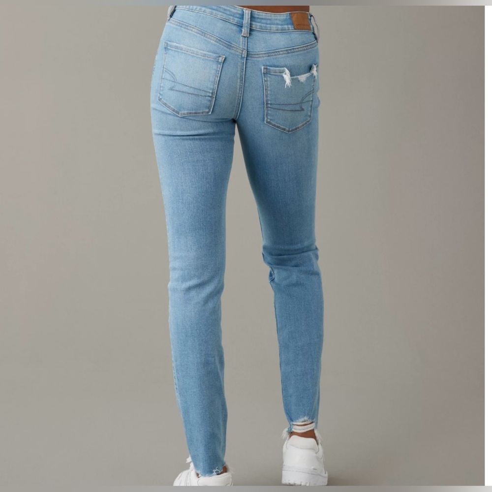 AE Next Level Low-Rise Skinny Jean in blue mist